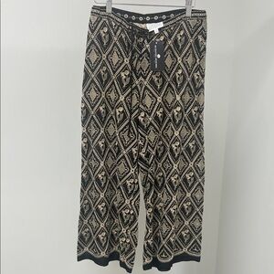 Chic Wide Leg Patterned Pants